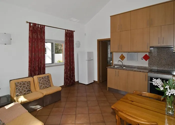 Lgs42v3 Vivenda De Qualidade, Com Ac Nos Qua * Lagos