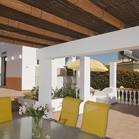 Lgs42v3 Vivenda De Qualidade, Com Ac Nos Qua Вилла